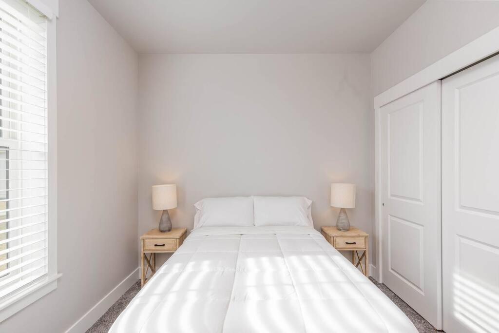 Charming 3-Bedroom In Vibrant New Neighborhood ビリングズ エクステリア 写真